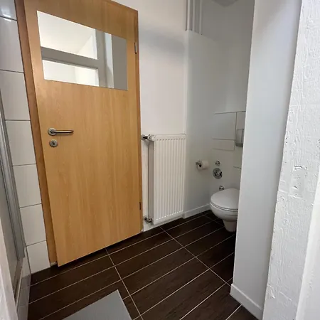 Grosse Fuer 3 Personen -fernseher, Kuehlschrank Affittacamere 3*